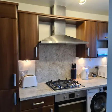 Pr 2 Bedrooms Modern Home