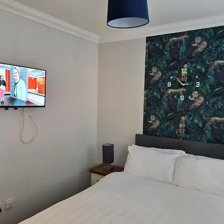 Pr 2 Bedroom Modern * Middlesbrough