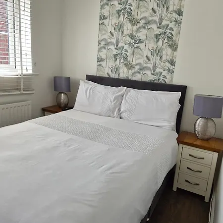 Pr 2 Bedroom Modern * Middlesbrough