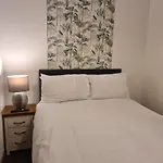 Pr 2 Bedroom Modern *